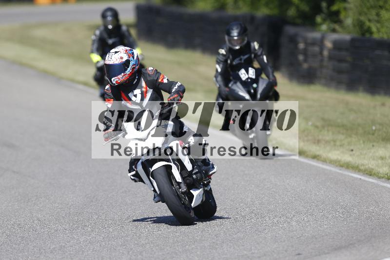 /15 22.05.2026  Plüss Moto Sport  Discover the Bike ADR /Gruppe gruen - Bike 1/4